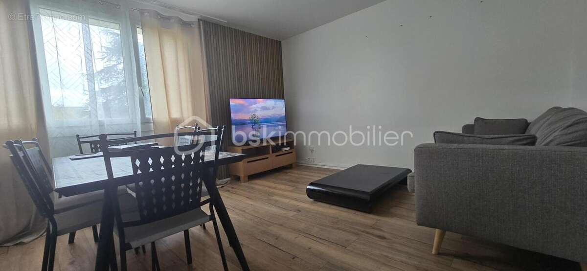 Appartement T4 lumineux avec balcon – Environ 70 m² - photo 2