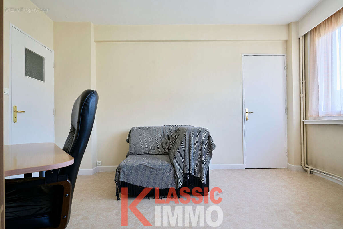 Appartement 4 chambres 135 m² garage - photo 12