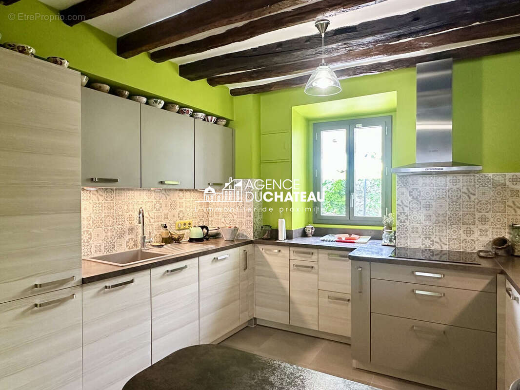 Maison 93 m² à Nandy  - photo 8