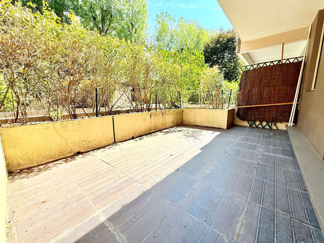 Clichy - rez-de-jardin  avec terrasse de 15 m² plein sud-est, sans vis-à-vis & au calme absolu - photo 10