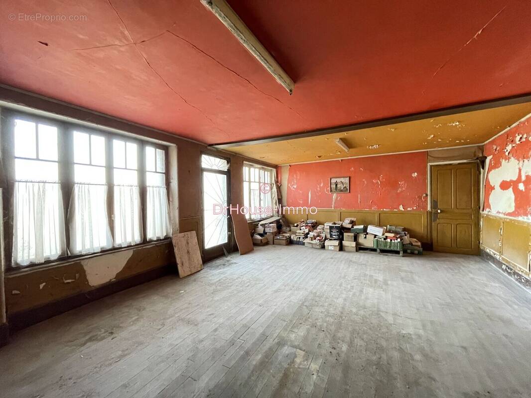 Appartement à ESCLES