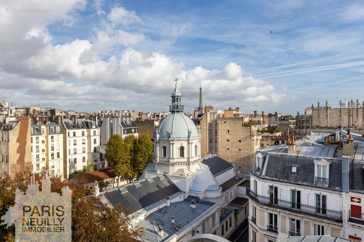Appartement à PARIS-16E
