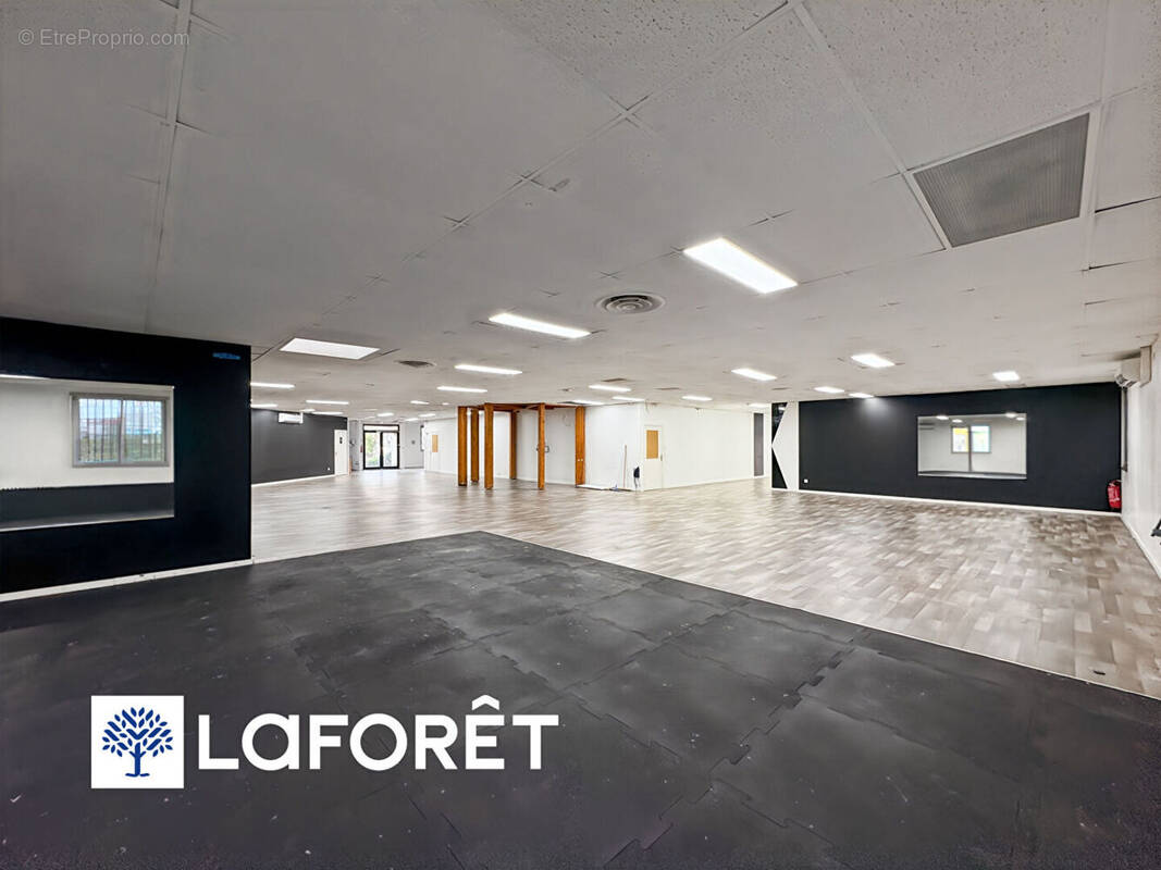 Commerce à BONDOUFLE