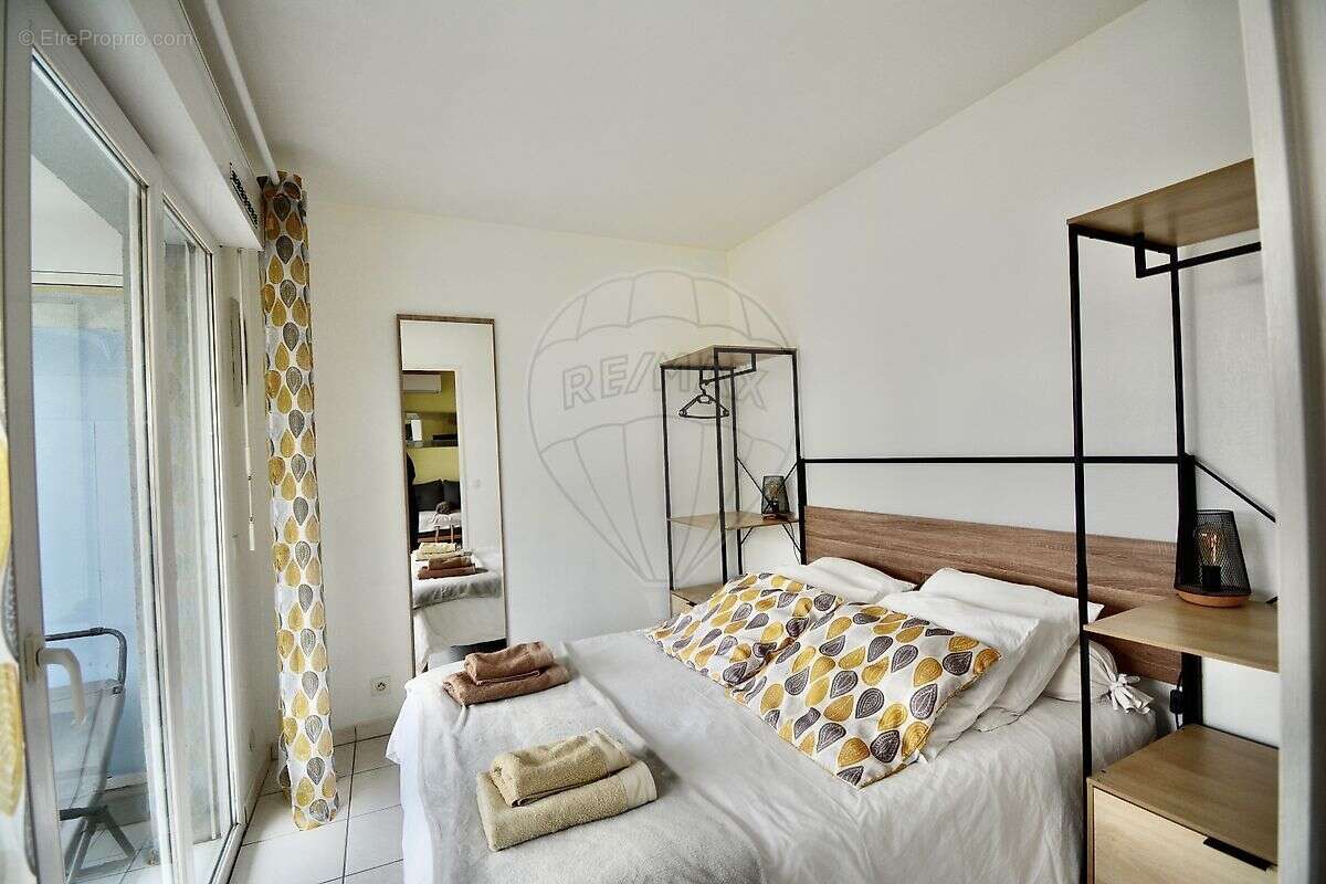 Appartement à VILLENEUVE-LOUBET