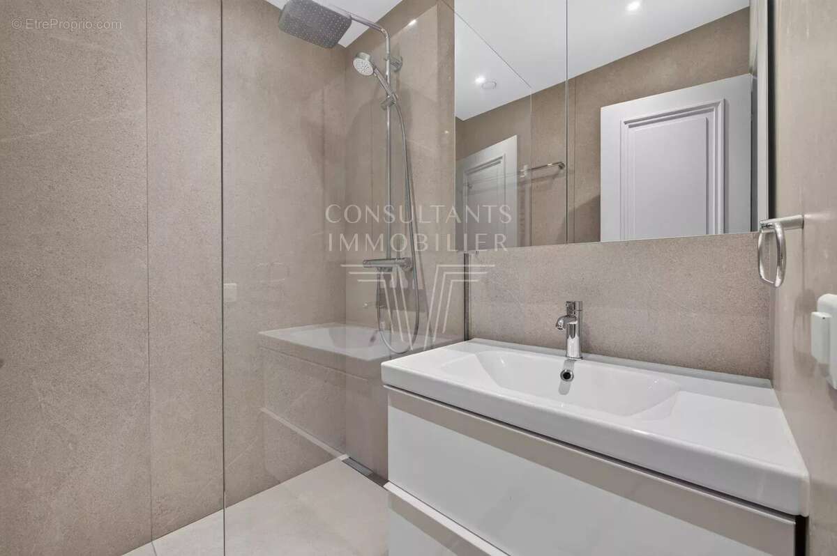 Charles laffitte. appartement familial avec balcons - photo 10