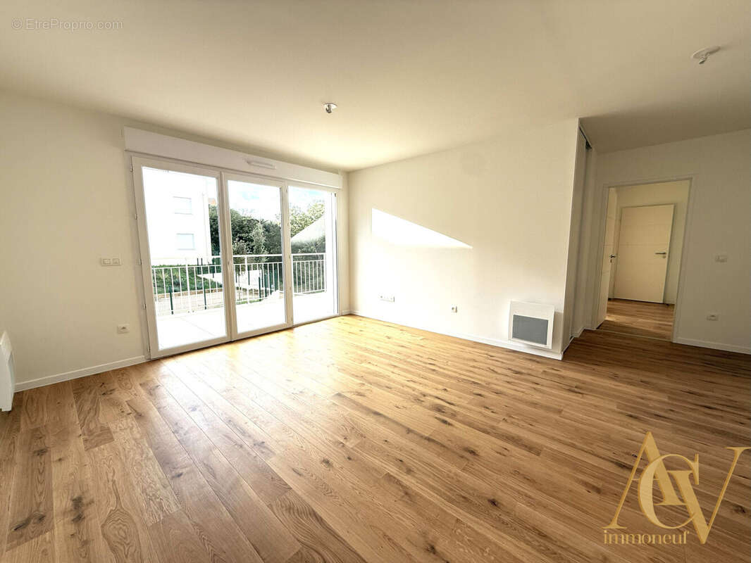 3 pièces Lumineux - Jolie Vue dégagée sur Grimaud 3 - Appartement à COGOLIN