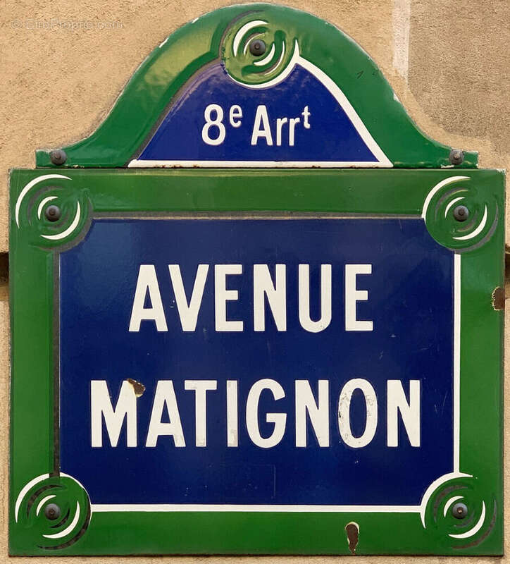 Appartement à PARIS-8E