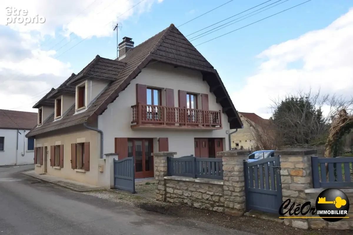Maison à CHAUSSIN