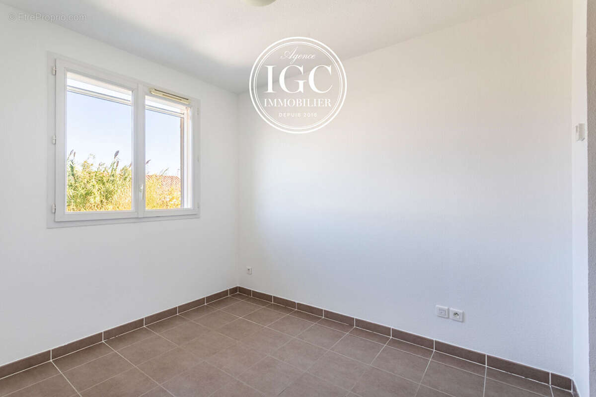 Maison à CHATEAUNEUF-LES-MARTIGUES