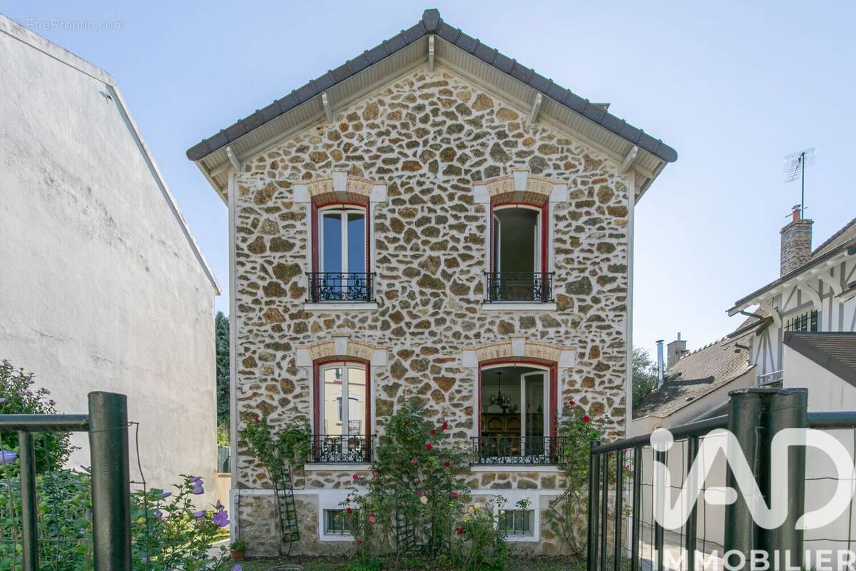 Photo 1 - Maison à LE PERREUX-SUR-MARNE