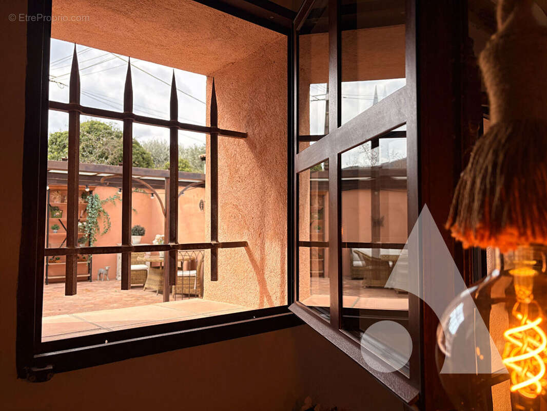 Maison à LE CANNET-DES-MAURES