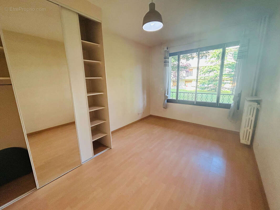 Appartement Nogent Sur Marne 3 pièce(s) 68.46 m2 - photo 3