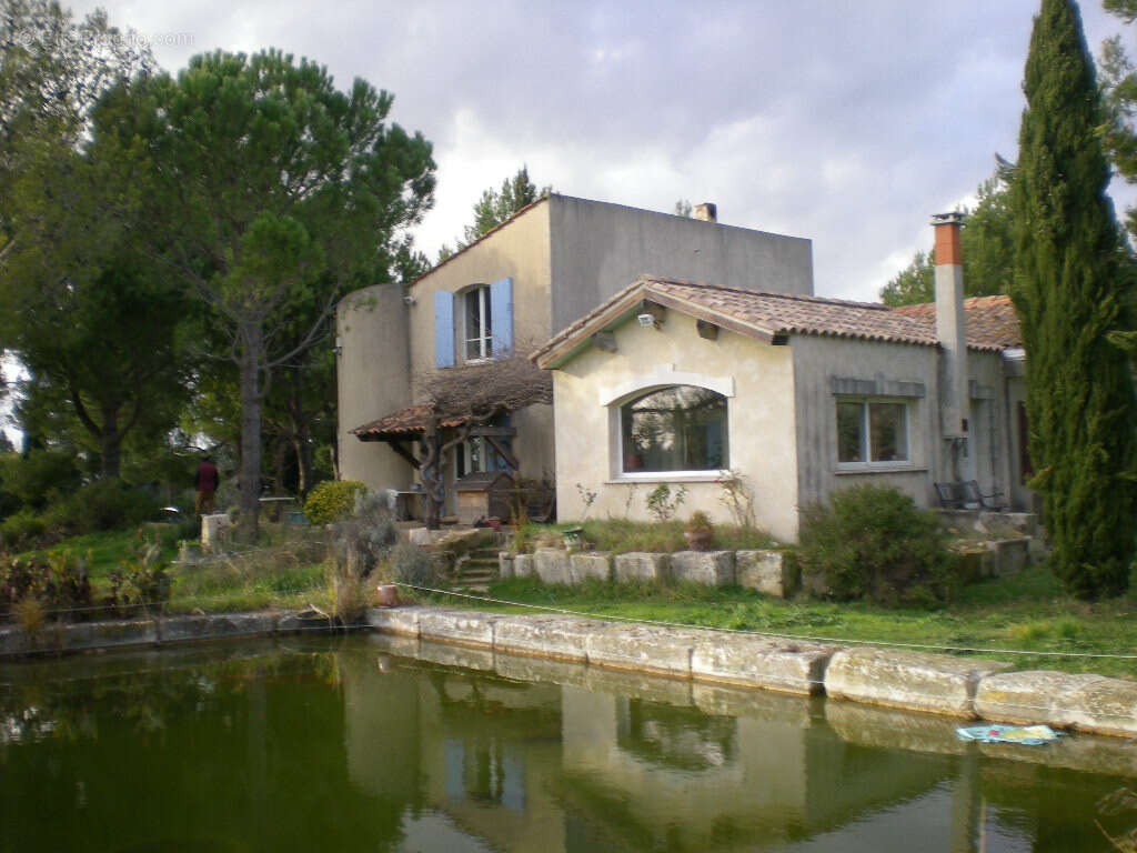 Maison à FONTVIEILLE