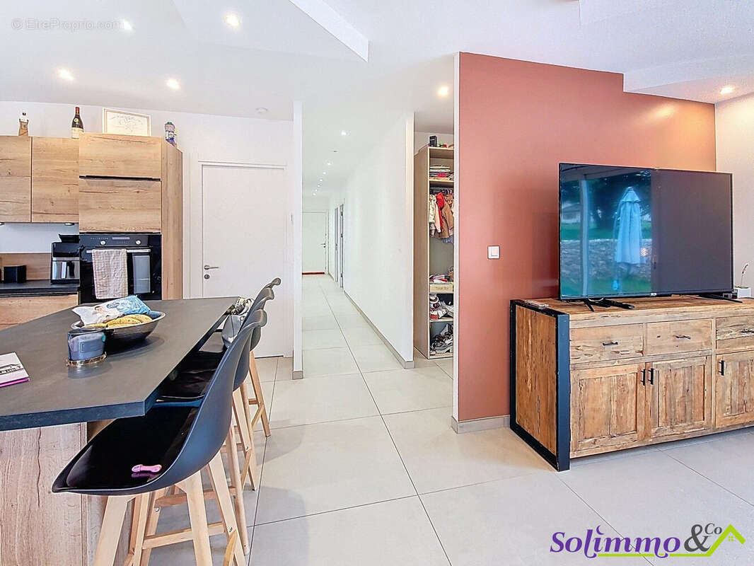 Maison à LES ABRETS