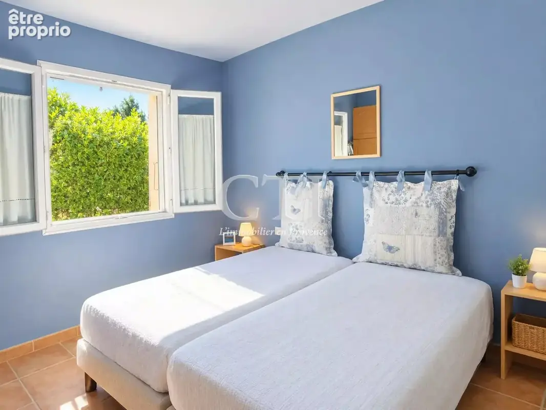 À vendre Villa provençale avec piscine et appartement indépendant - photo 12