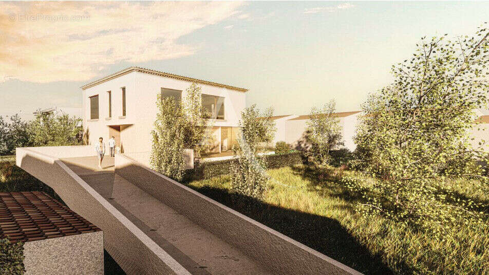 Terrain à MANDELIEU-LA-NAPOULE