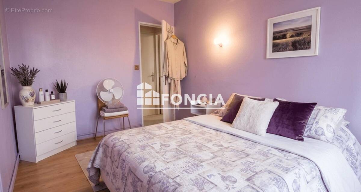 Appartement à SAINT-ETIENNE