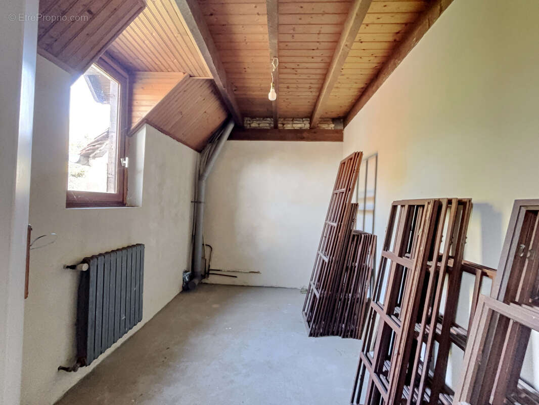 Maison à FONTAINE-HENRY