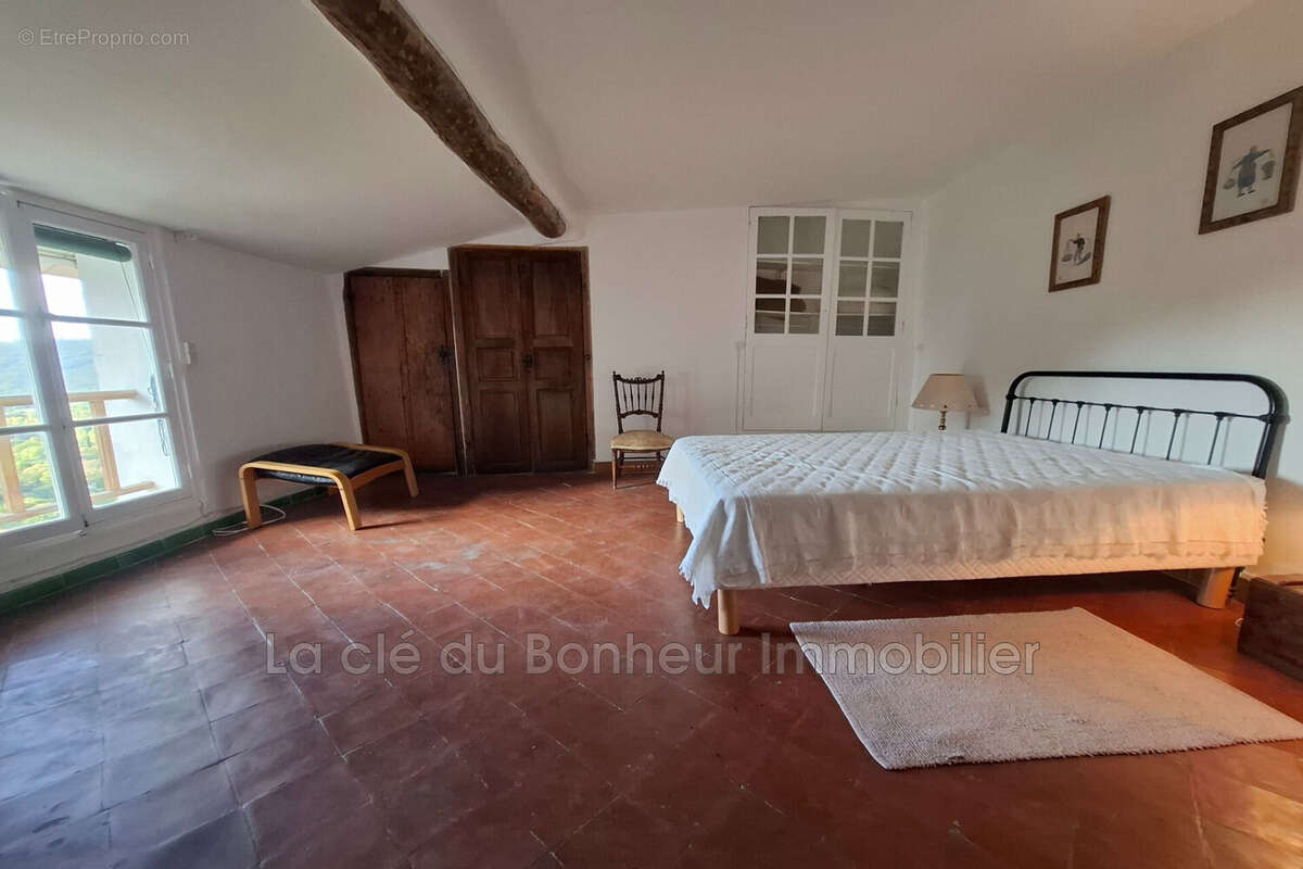 Maison à MOUSTIERS-SAINTE-MARIE