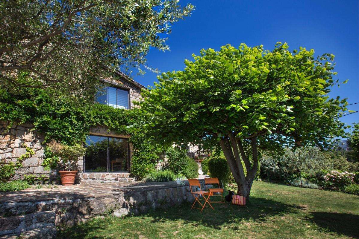 Maison à BEAUMONT