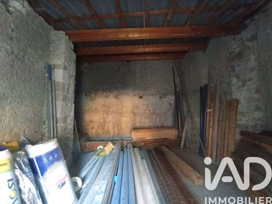 Maison 175 m² à Puy-Saint-Martin  - photo 6