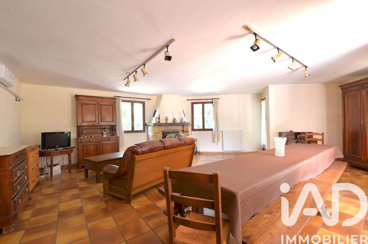 Photo 3 - Maison à ARLES