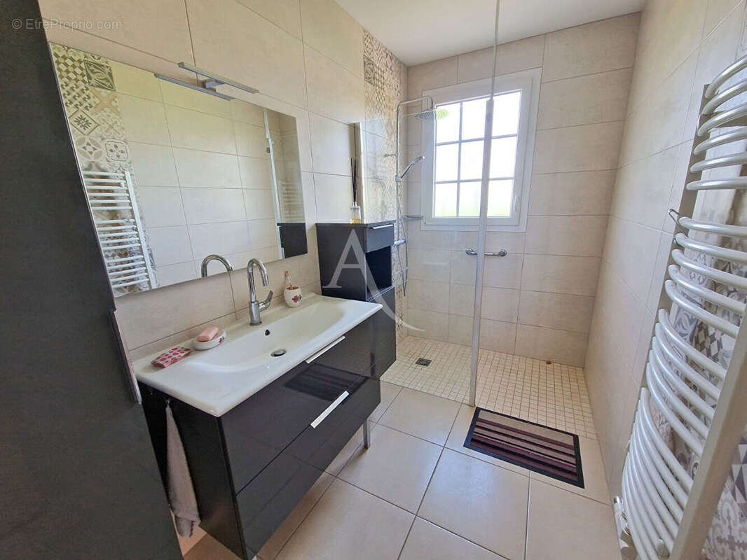 Maison à DOUE-LA-FONTAINE