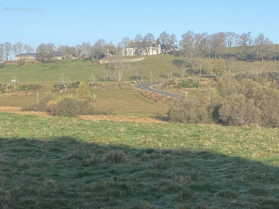 Terrain à CHASTREIX