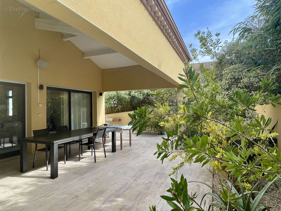 Maison à COLOMBIERS