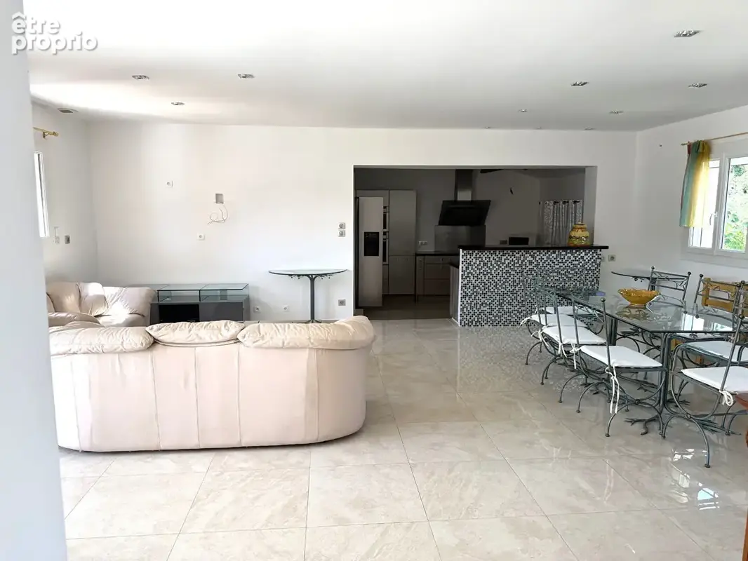 Exclusivite eyguieres maison t4 114 m² - photo 5