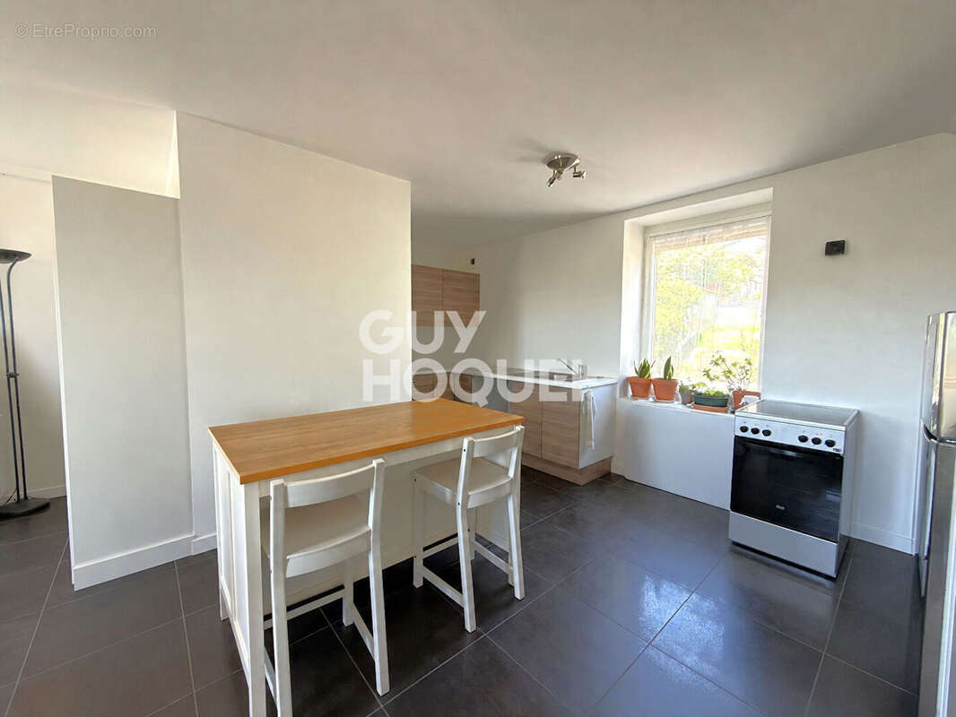 Appartement à SAINT-SYMPHORIEN-SUR-COISE