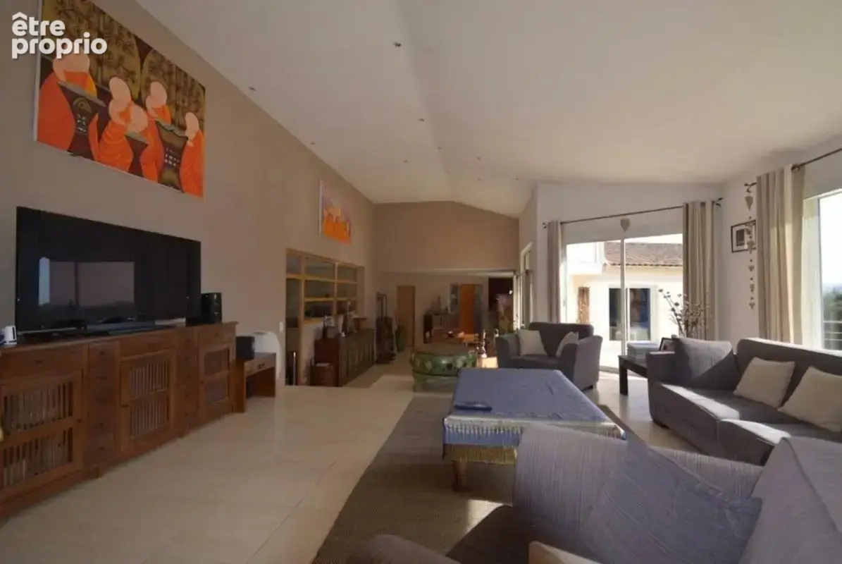VUE PANORAMIQUE EXCEPTIONNELLE pour cette Maison à vendre de 6 pièces + garage et piscine à débordement à SAINT RESTITUT (26) - photo 3