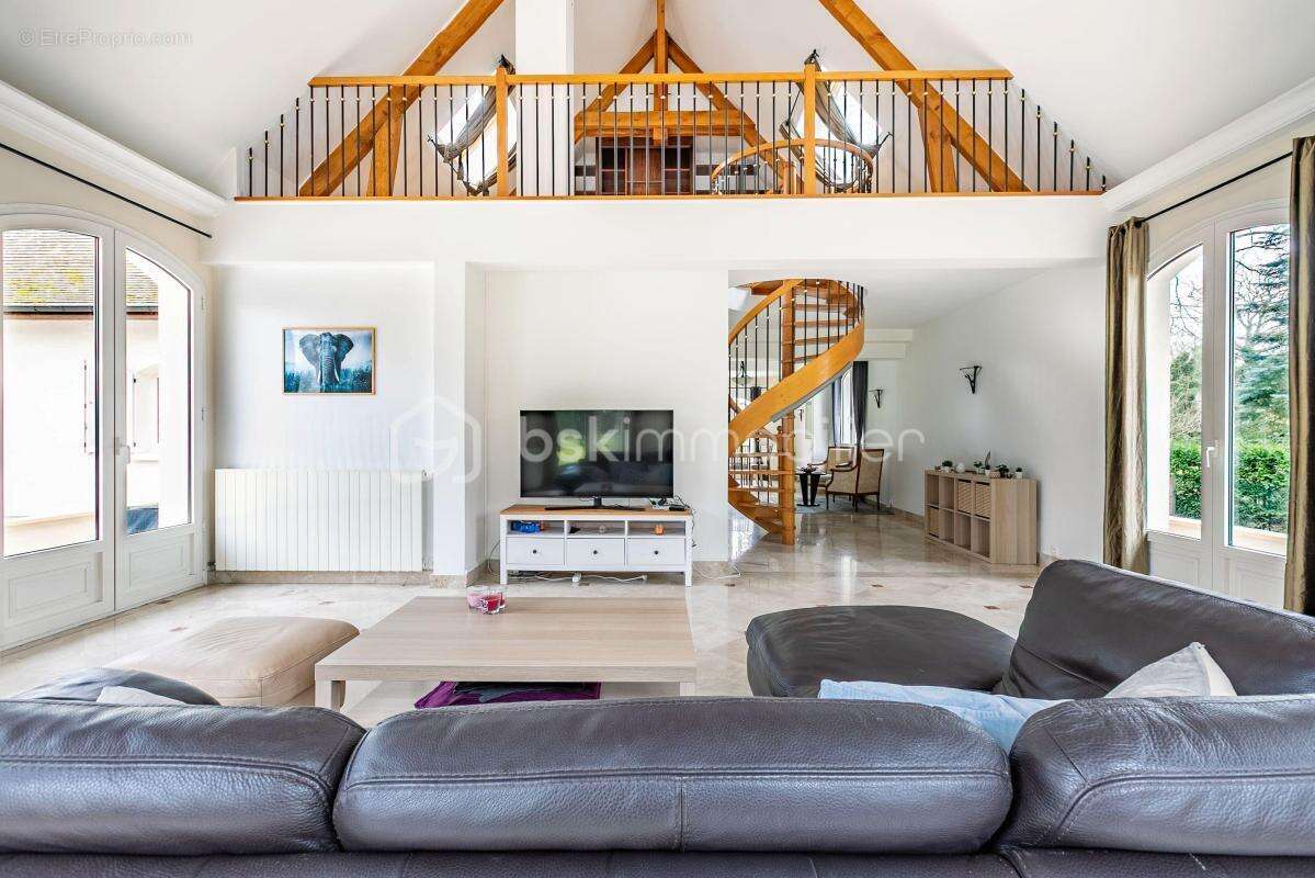 Maison à LAMORLAYE