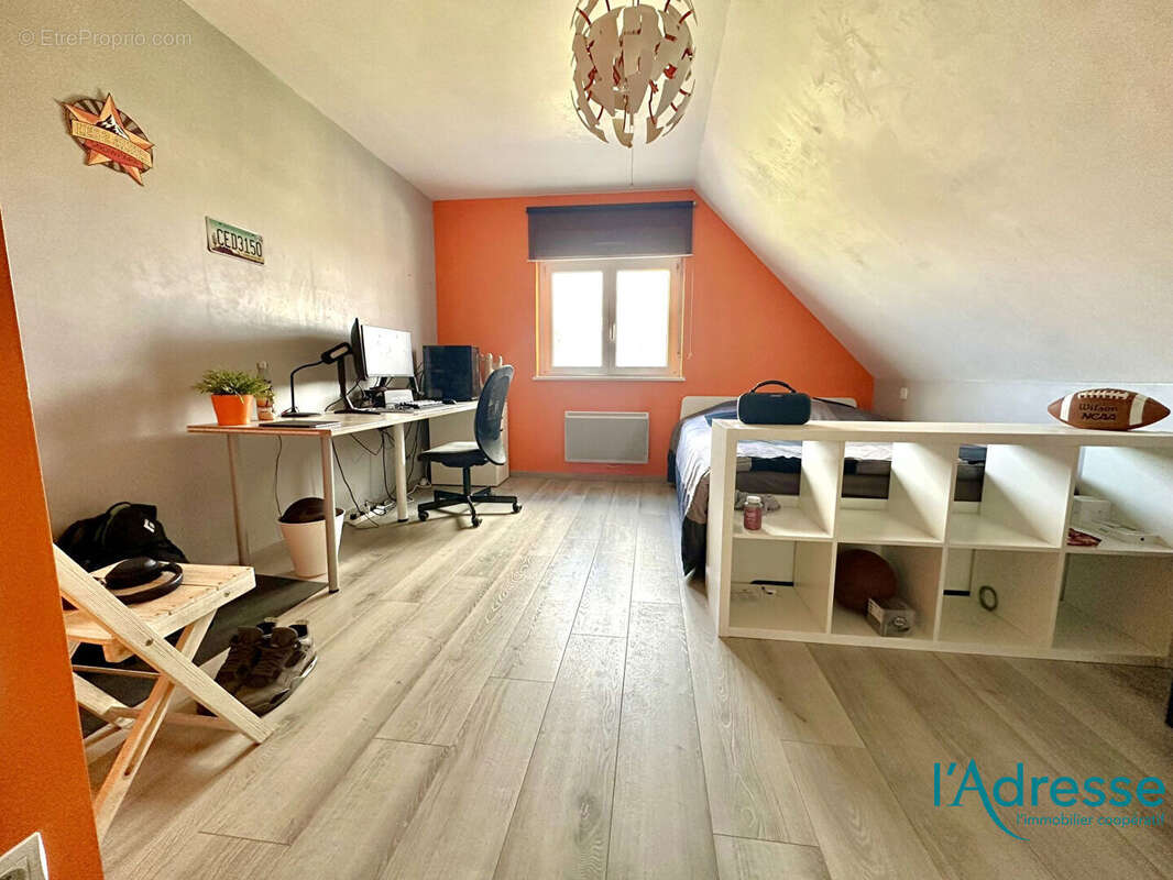 Maison  individuelle 4 chambres un bureau sur un terrain de 8.50 ares - photo 6
