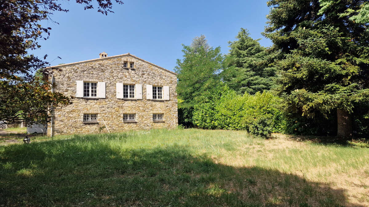 Maison à DIEULEFIT