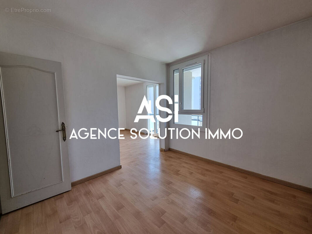 Appartement à MONTELIMAR