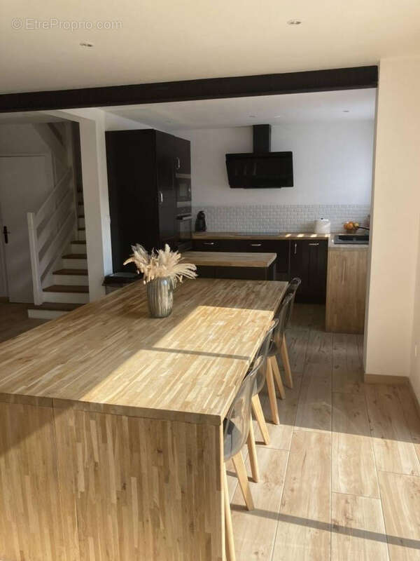 Autre à COURCELLES-LES-LENS