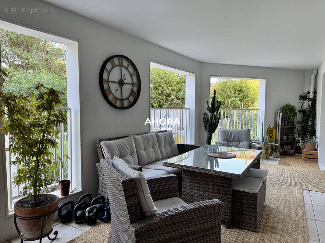 Appartement à MARSEILLE-9E