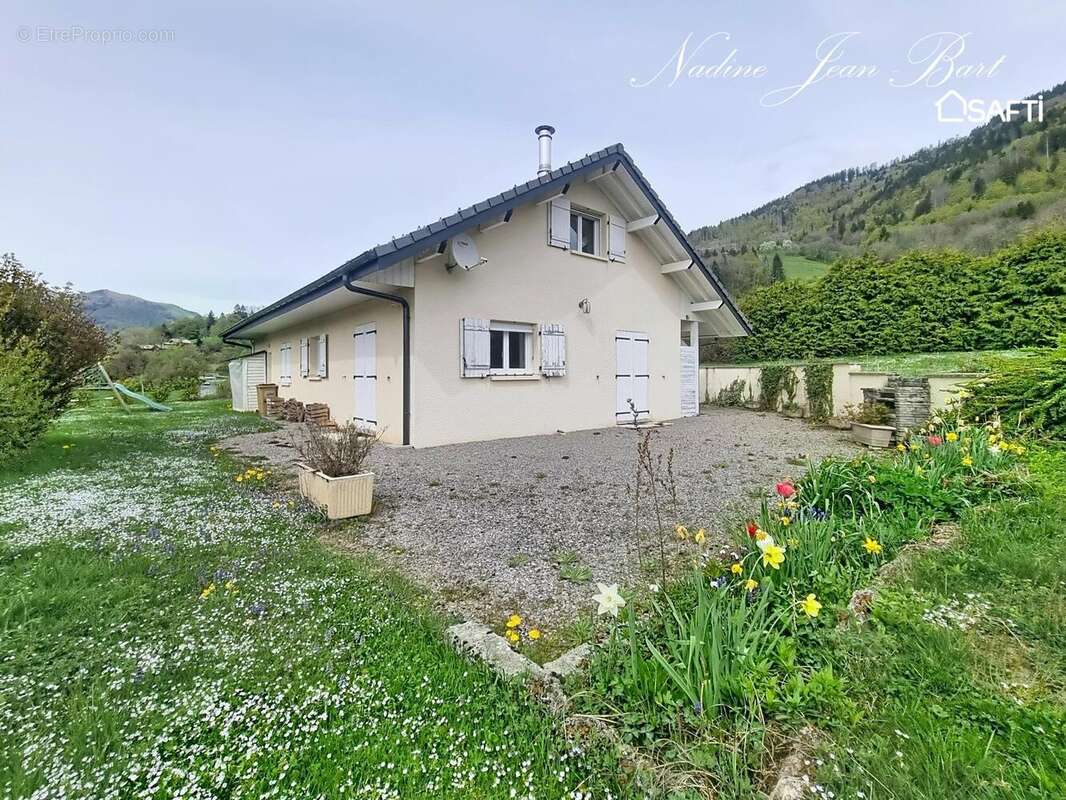 Photo 2 - Maison à ONNION