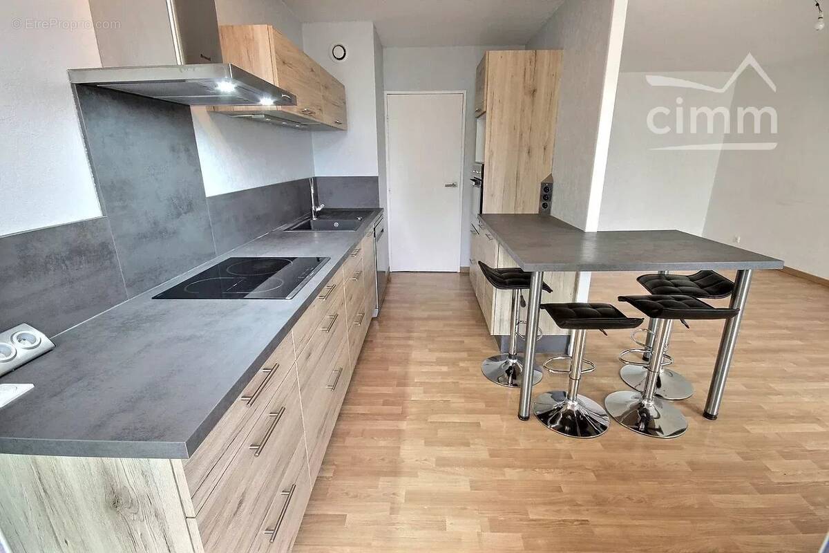 Appartement à SAINT-ETIENNE
