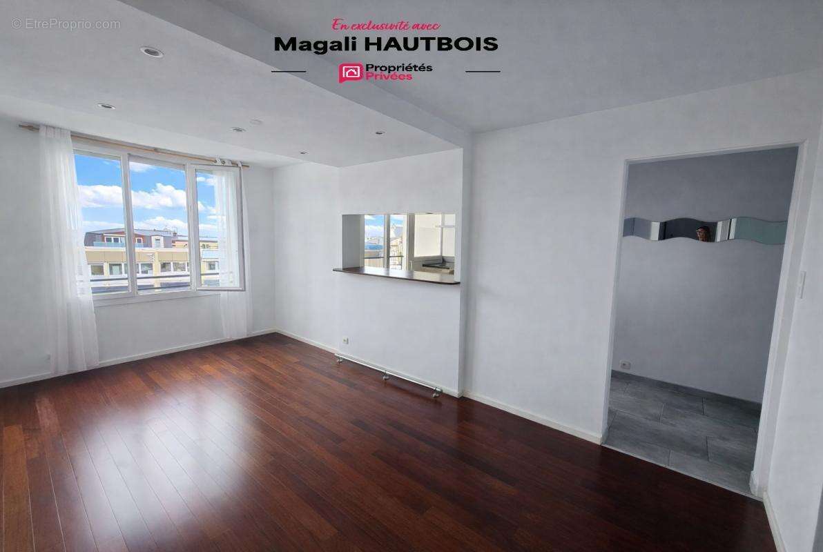 Appartement à DONVILLE-LES-BAINS