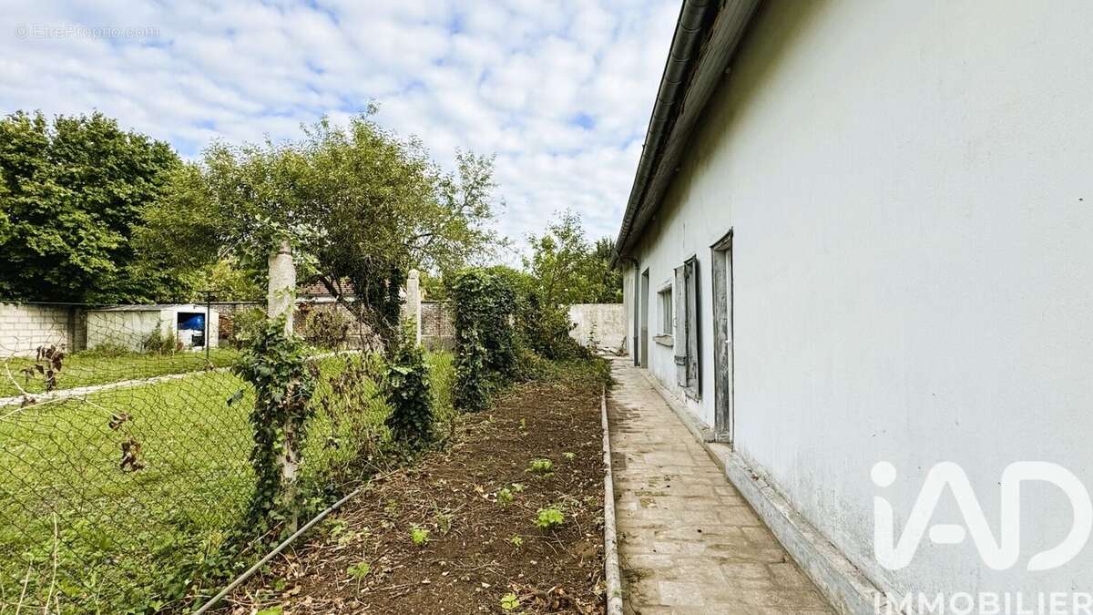 Photo 8 - Maison à SAINT-JULIEN-LES-VILLAS