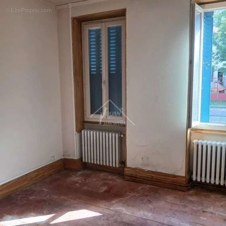 Maison à VARENNES-SUR-ALLIER