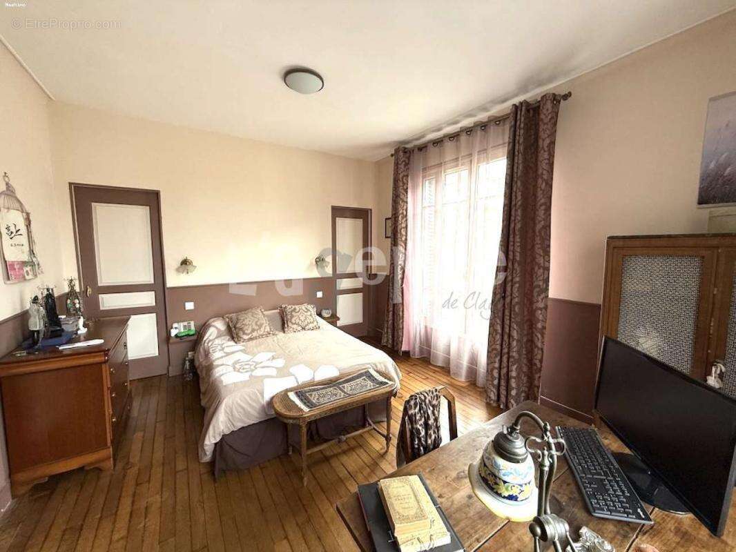 Maison à CLAYE-SOUILLY