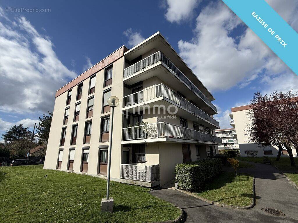 Appartement à VAUJOURS