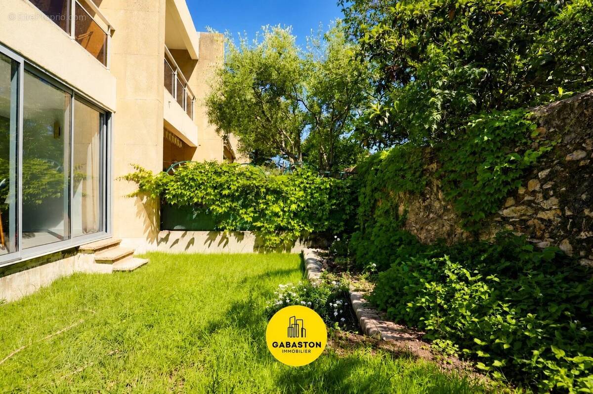 Appartement à MARSEILLE-12E