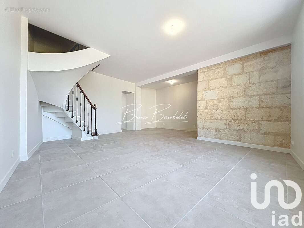 Photo 5 - Maison à LA SAUVE