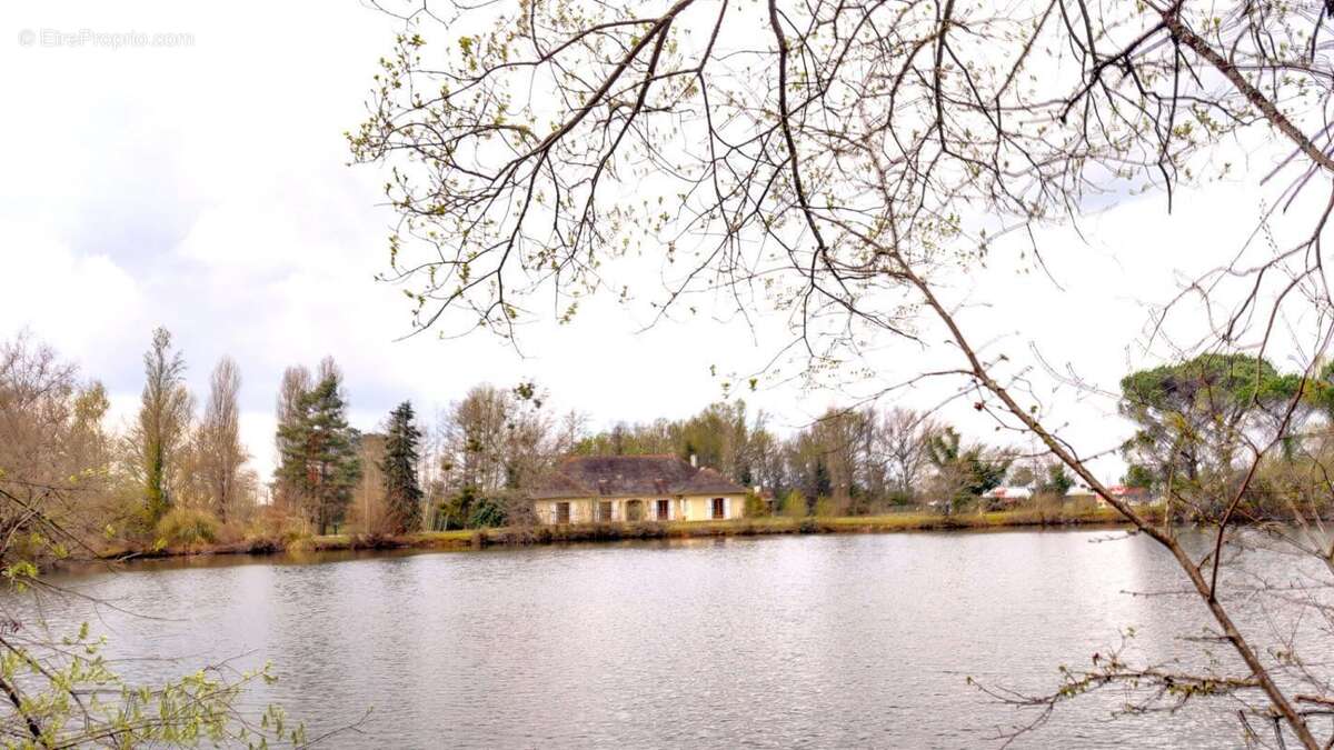 Maison à SAINT-DENIS-DE-PILE