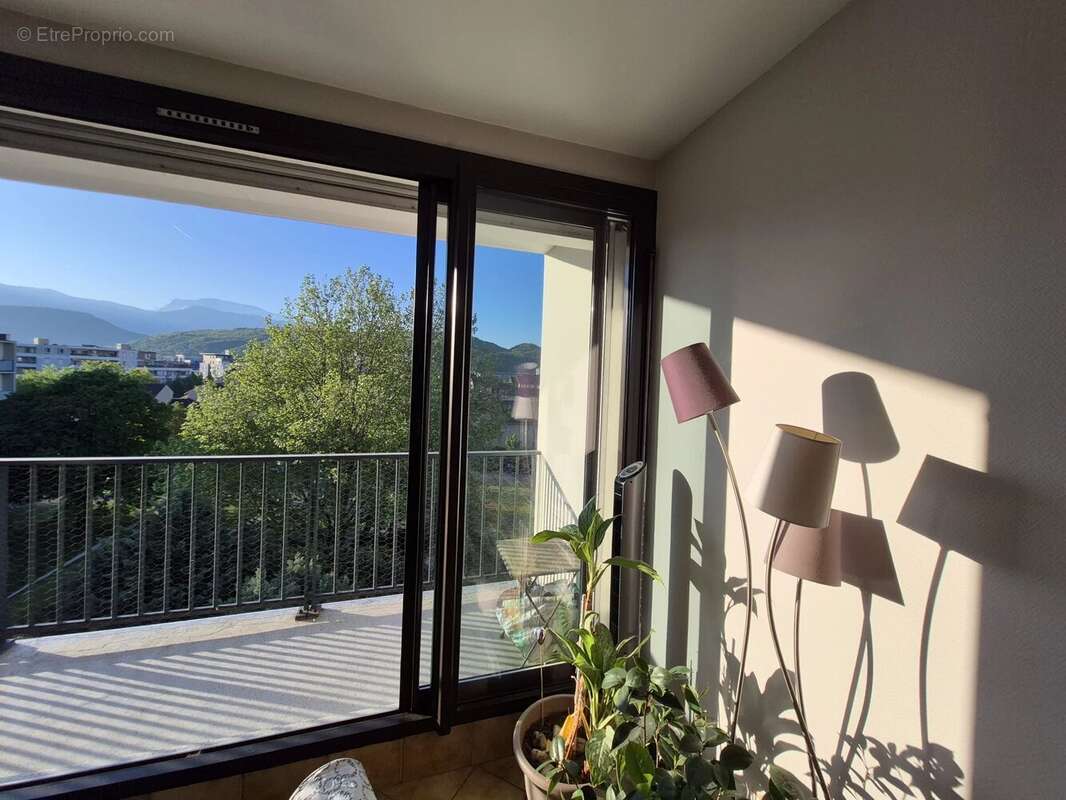 Appartement à ECHIROLLES