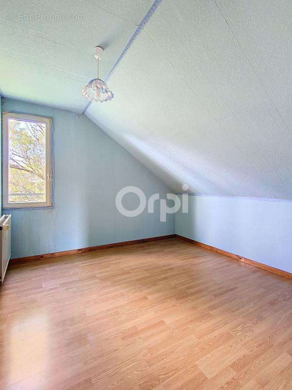 Maison à DOULEVANT-LE-CHATEAU